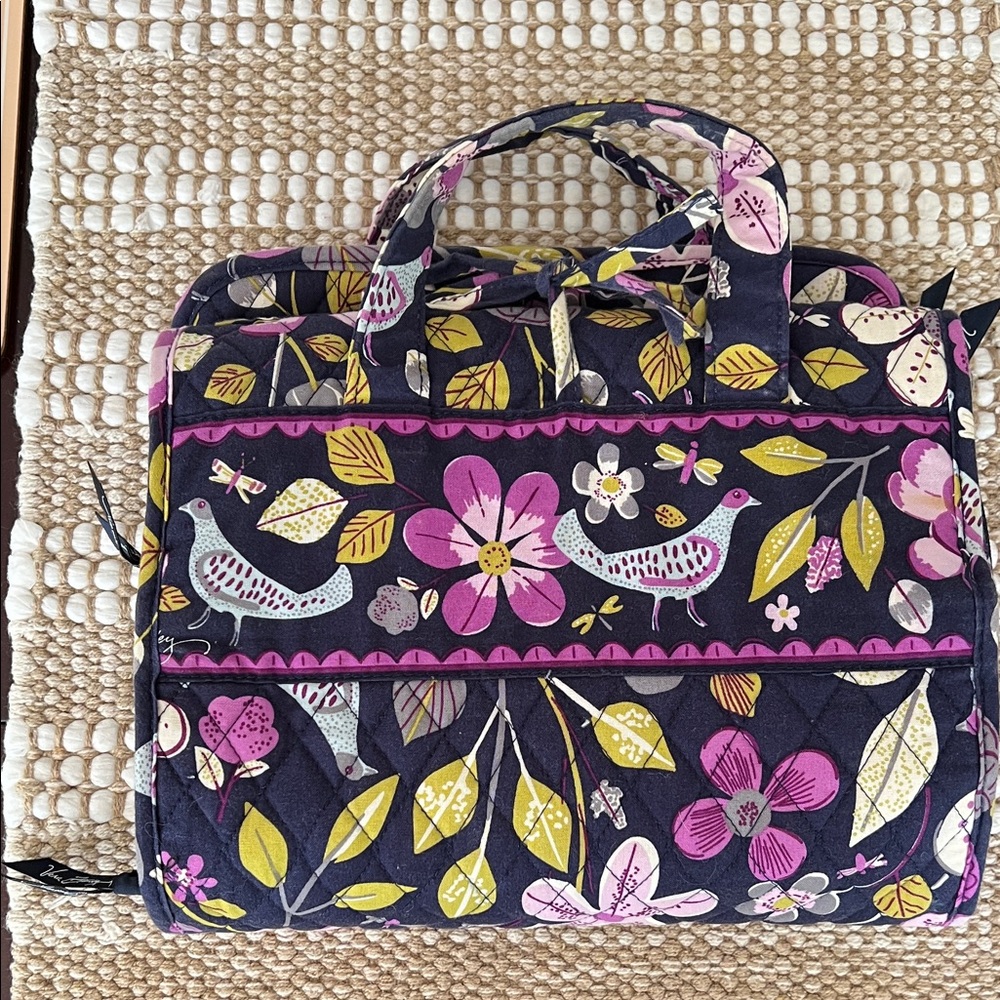 Vera Bradley Floral Nightingale Pattern Quilted Hanging Travel Organizer - Picture 8 of 14